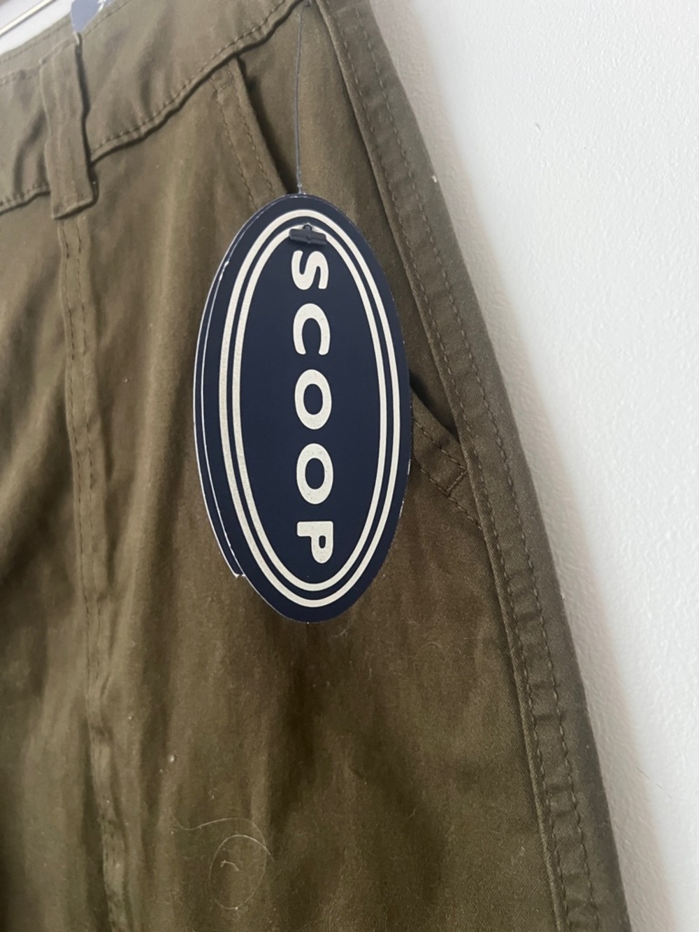 Scoop brand women’s  Cargo Wide-Leg Pants w/Utility Pockets, olive green, size 2 - Picture 2 of 6